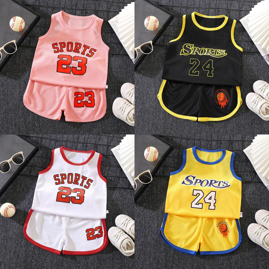 Completo Sportivo Estivo per Bambini con Canotta in Rete Traspirante e Pantaloncini per Bambini Attivi