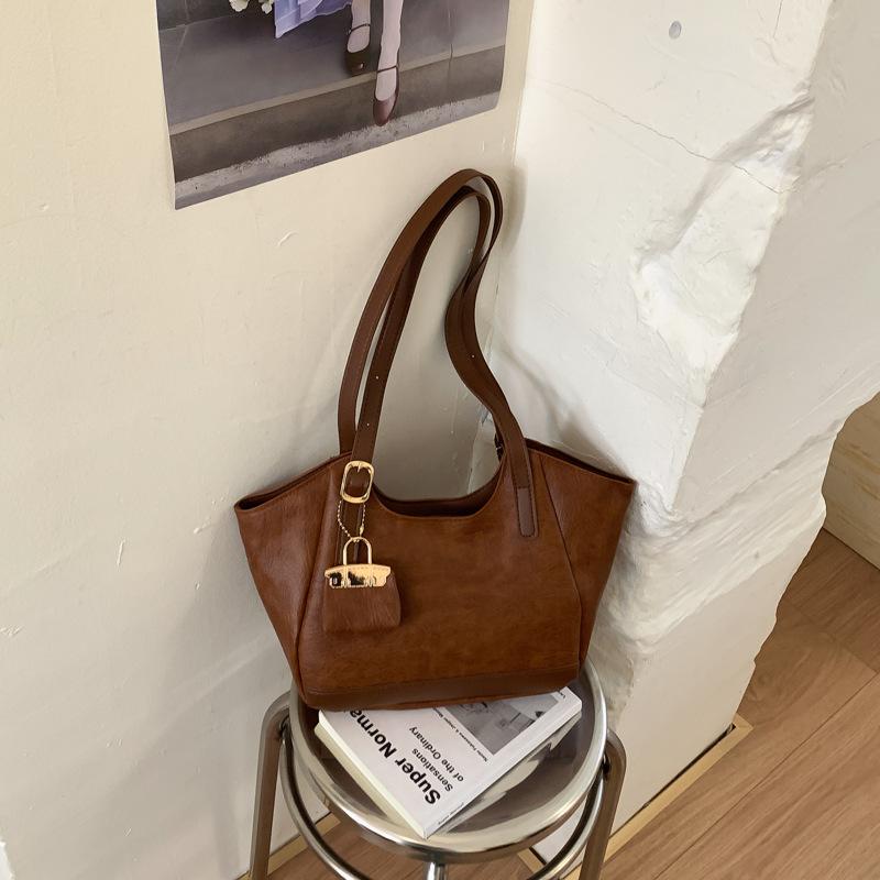 Large-capacity Bag For Women, Versatile, Fashionable, One-shoulder, Trendy, Commuter, Retro, Casual Tote Bag