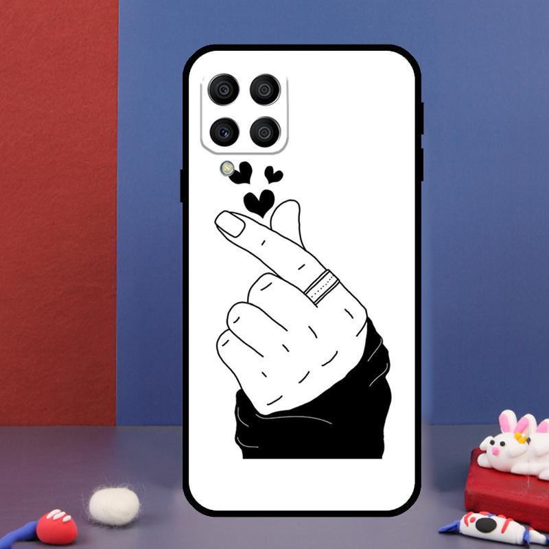 Kpop Finger Heart For Samsung Galaxy M15 M55 M33 M13 M23 M53 M31 M51 M14 M34 M54 M20 M30s M52 M32 Phone Case
