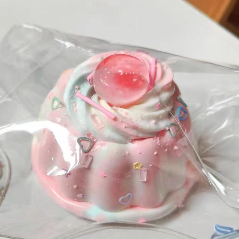 [J] 1Pcs Handmade Cake Food Grade Silicone Creative Decompression Artifact Gift Slow Rebound Decompression And Kneading Toy