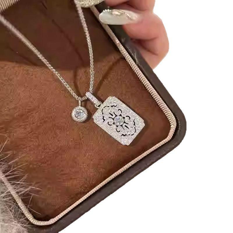 Geometric Zircon Hollow Square Pendant Necklace For Women Fashion Elegant Locking Chain