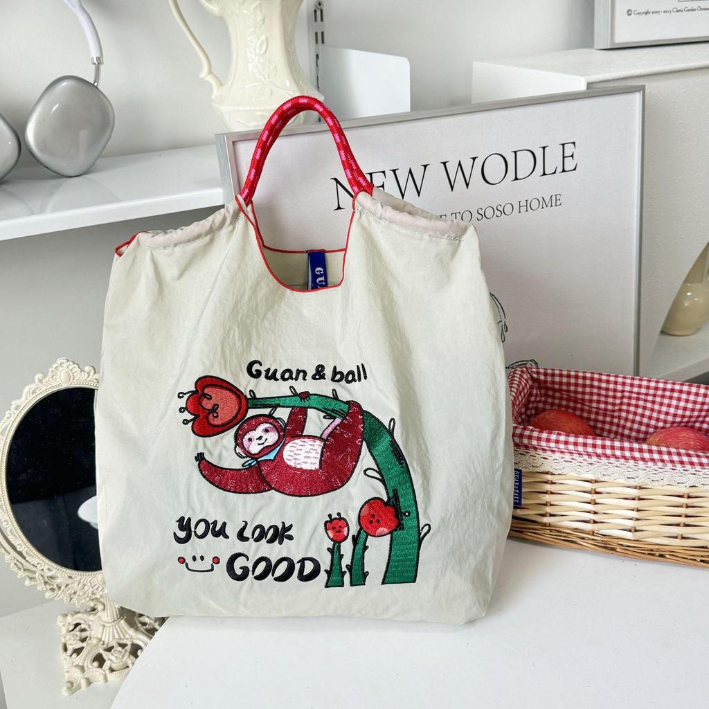 Trendy Large-Capacity Japanese-Style Nylon Embroidery Shoulder Bag for Women