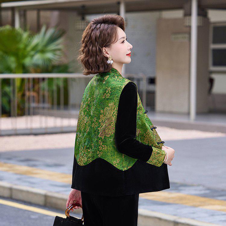2026 Velvet Retro Suit for Mothers: Stylish Spring/Autumn Vest Jacket In Chinese National Style