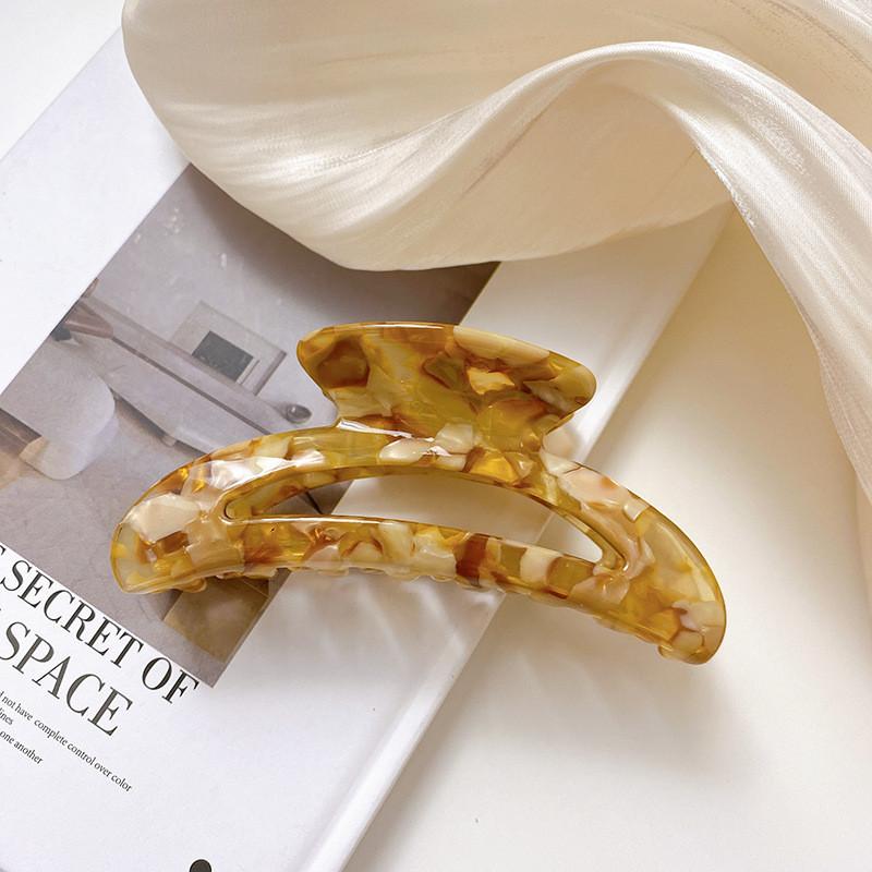 Stylish Acetate Hair Claw With Geometric Patterns In Multiple Colors For Trendy Women