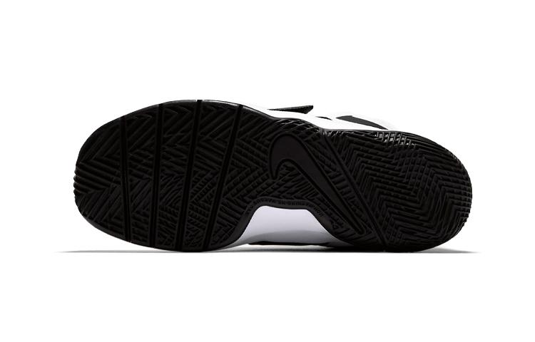 Nike Team Hustle D 8 Kids' Basketball Shoes Pre School 881942-100
