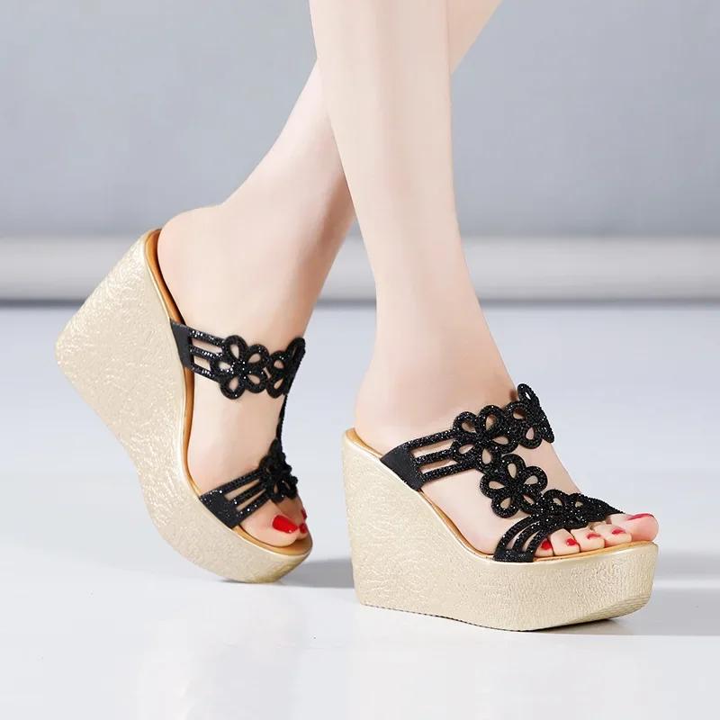 Small Size 32-41 Comfortable Rhinestone Cutout High Heels Shoes Summer Slippers 2025 Thick Platform Wedges Slides Party Office