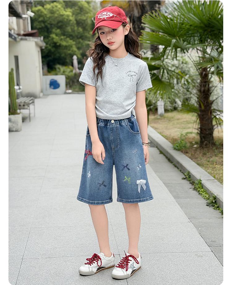 Girls' Shorts Summer Thin Children's Denim Shorts 2026 New Stylish Big Children's Pants Look Good Five Quarter Pants