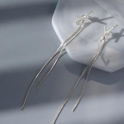 Boucles d'oreilles pendantes longues X pour femmes Boucles d'oreilles à tige en argent Boucles d'oreilles