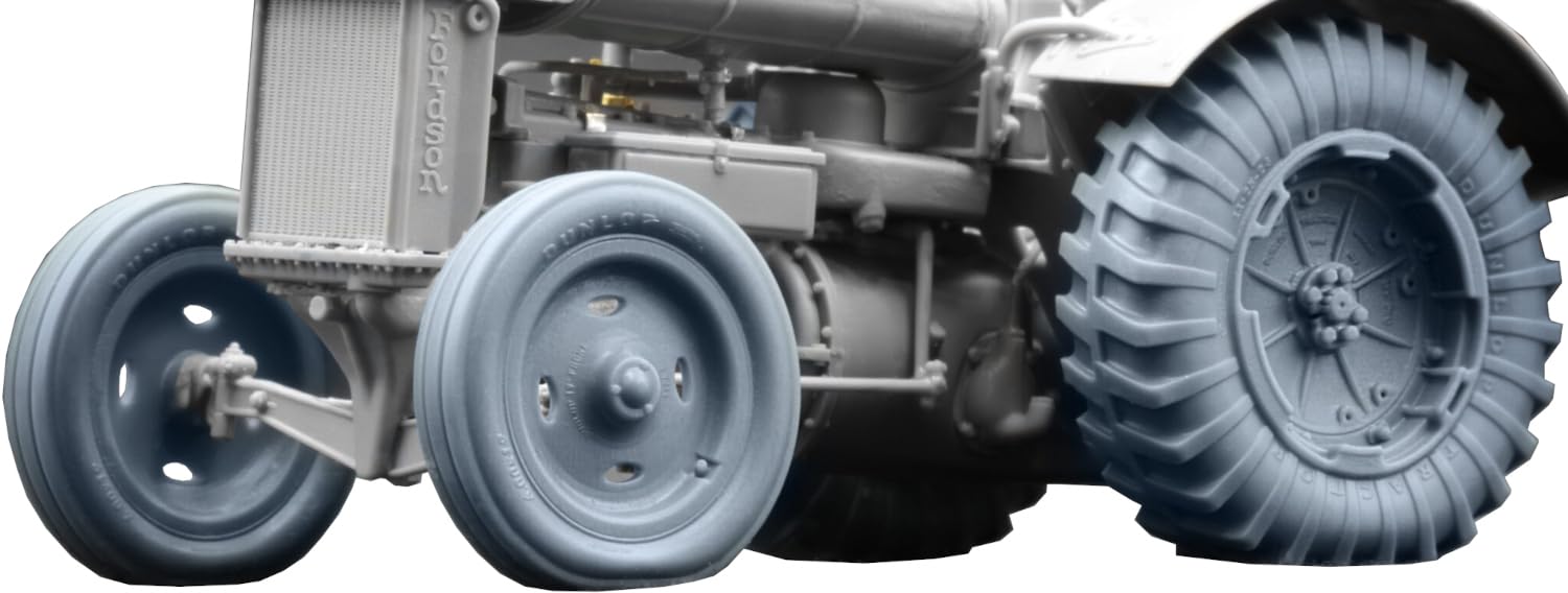 

Стандартный сельскохозяйственный трактор N 1935 Модель v2 Деформируемый набор колес Пластиковые детали модели SCXWW35005S Scale-X 1/35 Собственный вес (для MiniArt) (военный)