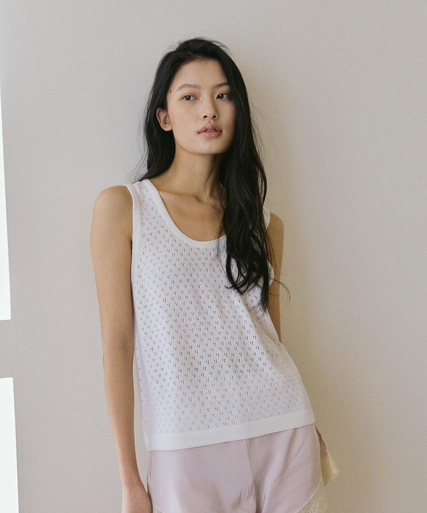 Peulob Scallop Knit Top Ivory