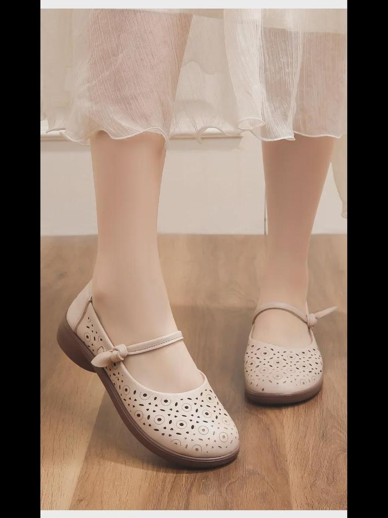 Summer Leather Sandals: Breathable, Non-Slip Soft Sole for Middle-Aged and Elderly Women