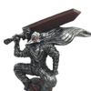 Schwertkämpfer Figur mit Waffe Desktop Statue mit eingebautem LED Licht Harz Anime Figur Skulptur Sammlerstück Spielzeug für Home Schreibtisch Dekoration