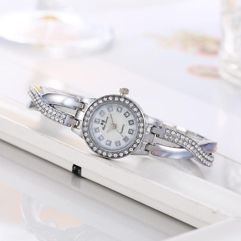 Women's Watch with Diamond Small Dial Fashion Quartz Wristwatch Girls' Minimalist Temperament Wrist Female' Watches