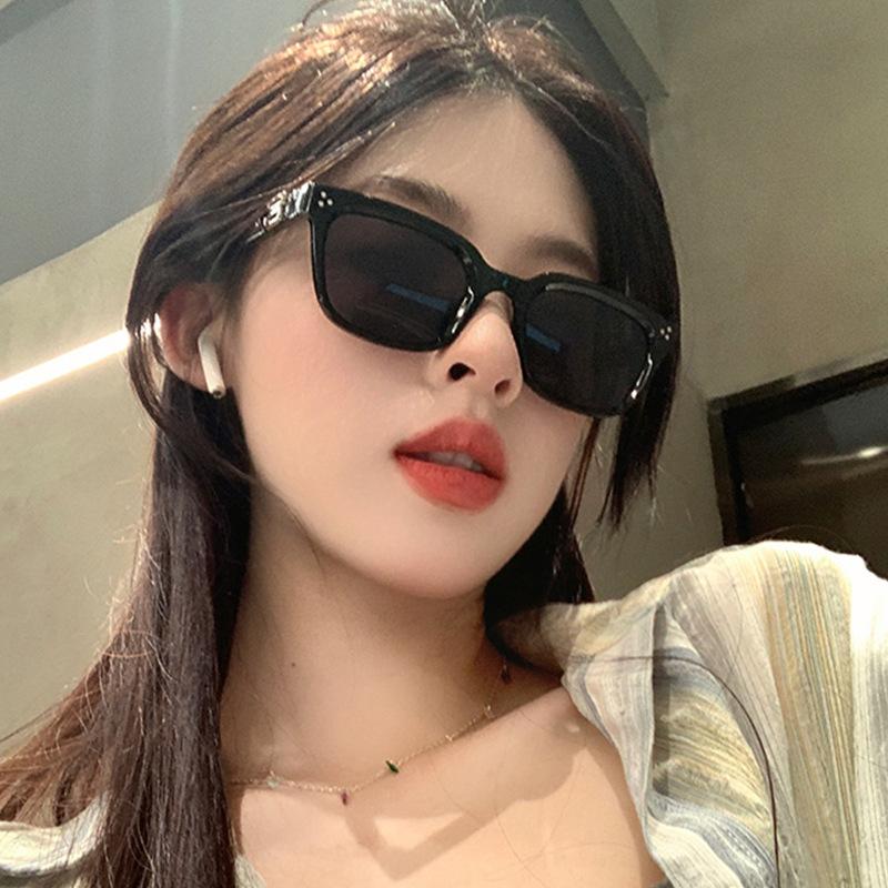 Korean Style Women Sunglasses Square Shape UV400 Protection Men Women Sun Glass Fashion Trendy Girls Sunglasses