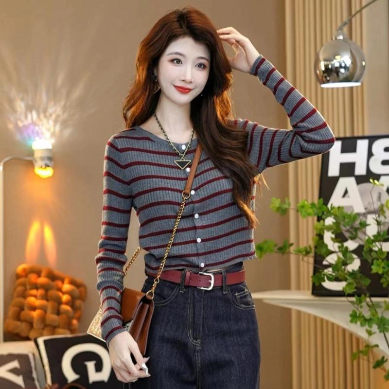 

Контрастный полосатый трикотаж с круглым вырезом для женщин, осенний универсальный свитер, базовый кардиган, полосатый трикотаж для женщин One size fits all [recommended 80-60kg] серый