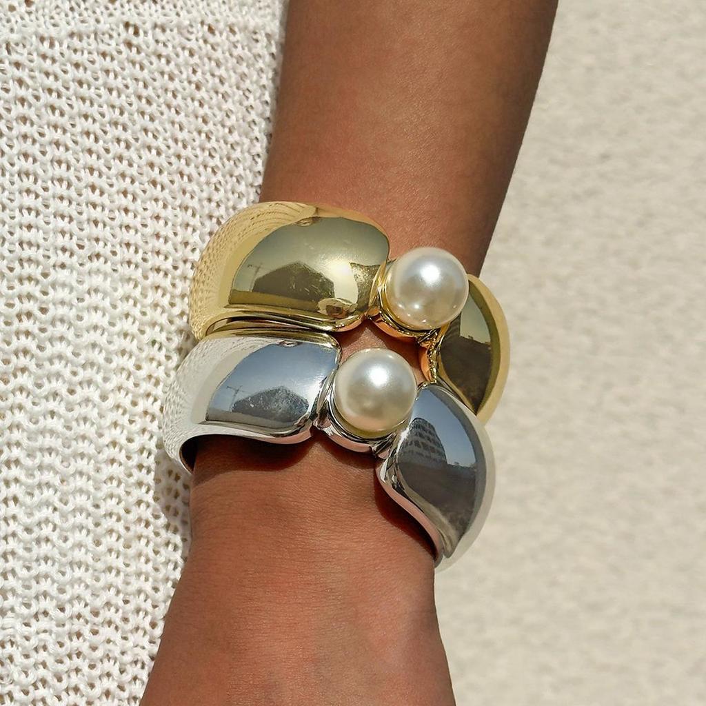Fashionable Personalized Pearl Metallic Texture Geometric Opening Bracelet Exaggerate Women's Jewelry Versatile for Daily Use