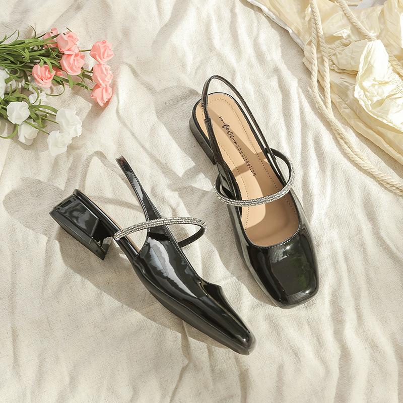

Fashion japanned leather crystal band women sandals square toe low heel OL summer mules shoes woman silver glitter chunky sandalias 34 чёрный