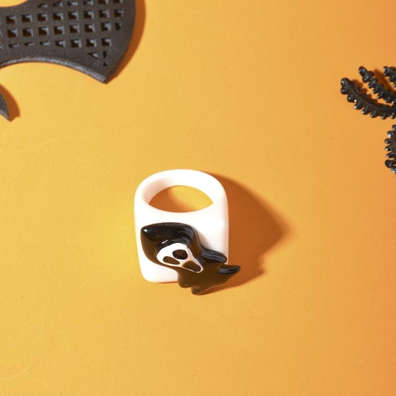 Fashion Lightweight Rings Bat Specter Pumpkin Stacking Rings Big-eyed Crystal Exaggerated Rings Suitable for Ladies