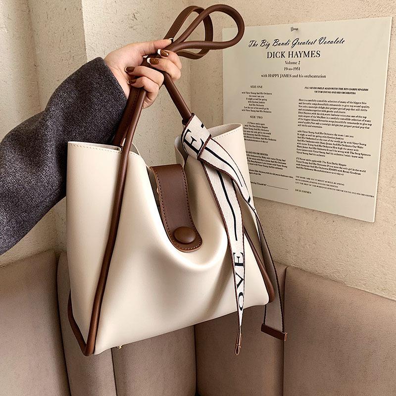 Damen Schultertasche mit großem Fassungsvermögen für den Frühling - Trendige, modische Tragetasche mit Textur