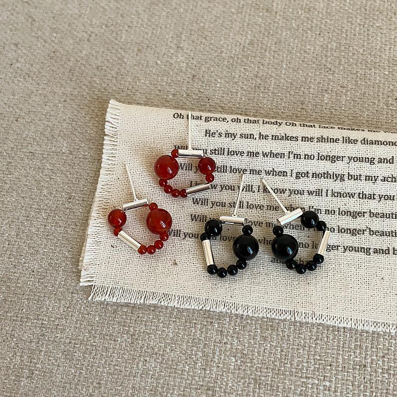 Boucles d'oreilles à clous simples et haut de gamme en agate pour femmes, légères, luxueuses, élégantes, rétro, tendance, pour le travail, polyvalentes