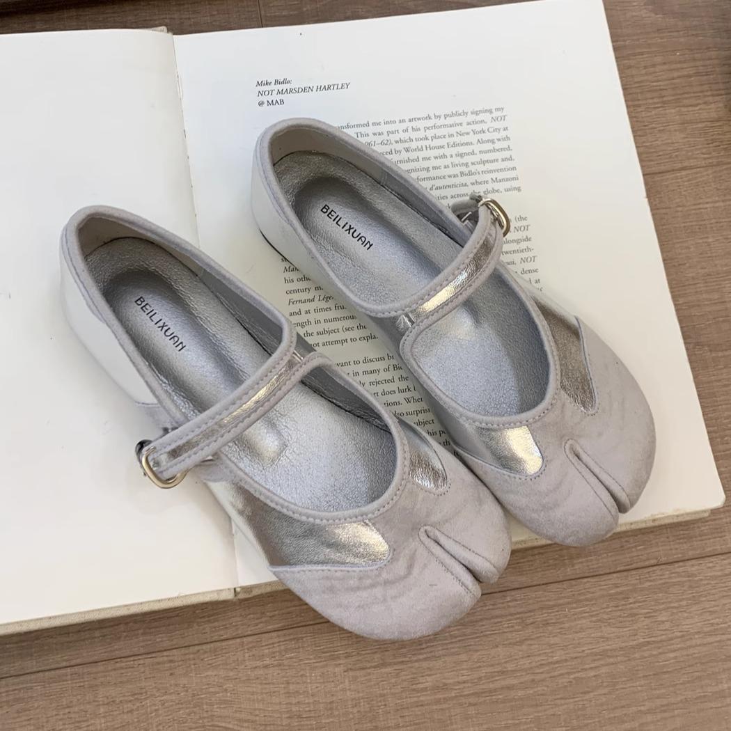 

Fashion IPPEUM Tabi Shoes Ballet Flats For Women 2025 New Vintage Ballerina Shoes Split Toe 245