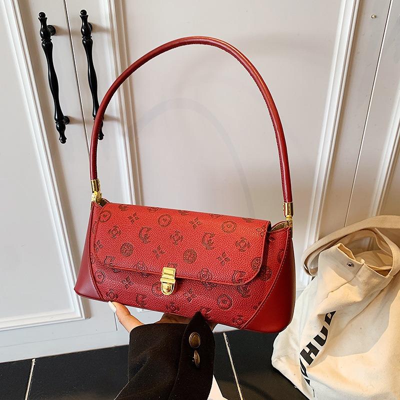 Niche underarm bag women's summer new trendy fashion casual high sense versatile shoulder baguette bag