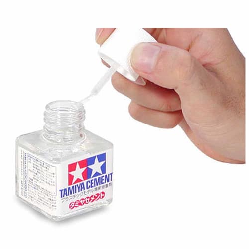 TAMIYA Tamiya Cement (Square Bottle) 87003-000