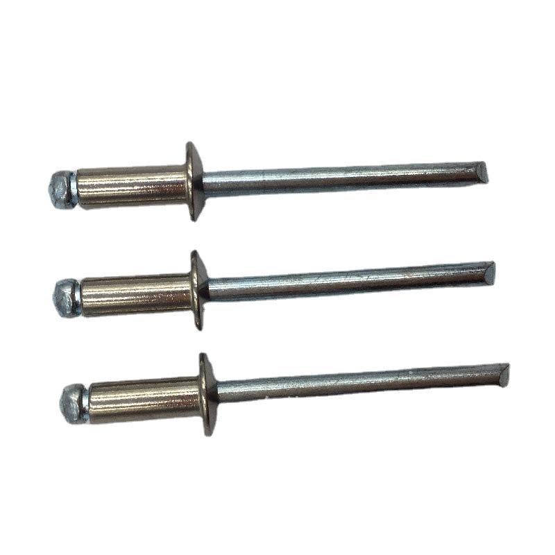 Tuerca remachable de acero inoxidable de extremo abierto y cabeza redonda 304 Remache ciego
