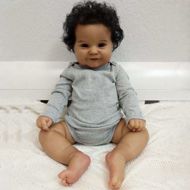 

50/60 см милые куклы для малышей Maddie Reborn, мягкая на ощупь ткань, тело, приятная кукла для новорожденных, темно-черная кожа, волосы с корнями, нарядные куклы для детей, игровые игрушки 50cm