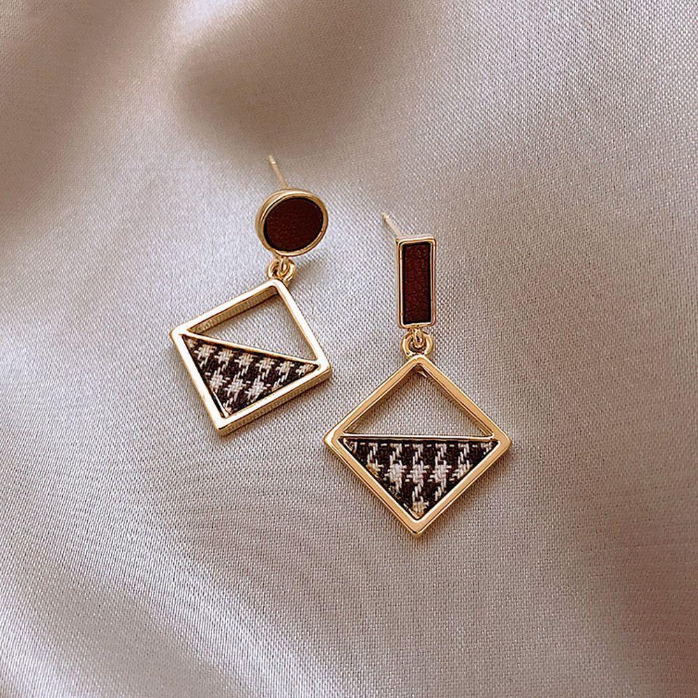 Silver Needle Fashion High-end Sense Diamond-set Black Earrings Niche Versatile Temperament Earrings Light Luxury High-quality Earrings