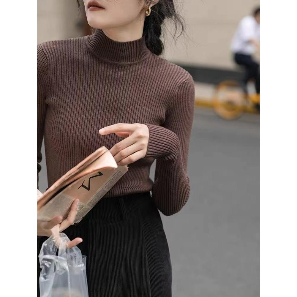 This Is A New, Stylish and Versatile Women's Autumn and Winter Sweater with A Semi-high Collar. It's A Long-sleeved Top