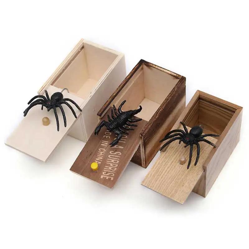 Funny Scare Hidden Spider and scorpion Prank Box Case High Quality Prank Scarebox Interesting Play Trick Prank Toys