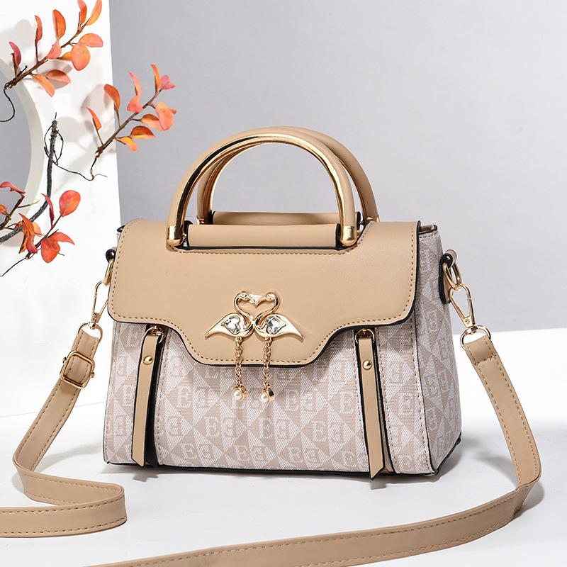 Premium Texture Embossed Bag Women's 2025 New Trendy Fashion Portable Small Square Bag Versatile Ins Shoulder Messenger Bag