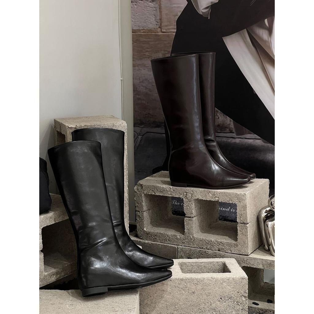 Square-headed knight boots women's tall boots autumn and winter new fashionable retro sleeves but knee boots women's straight boots