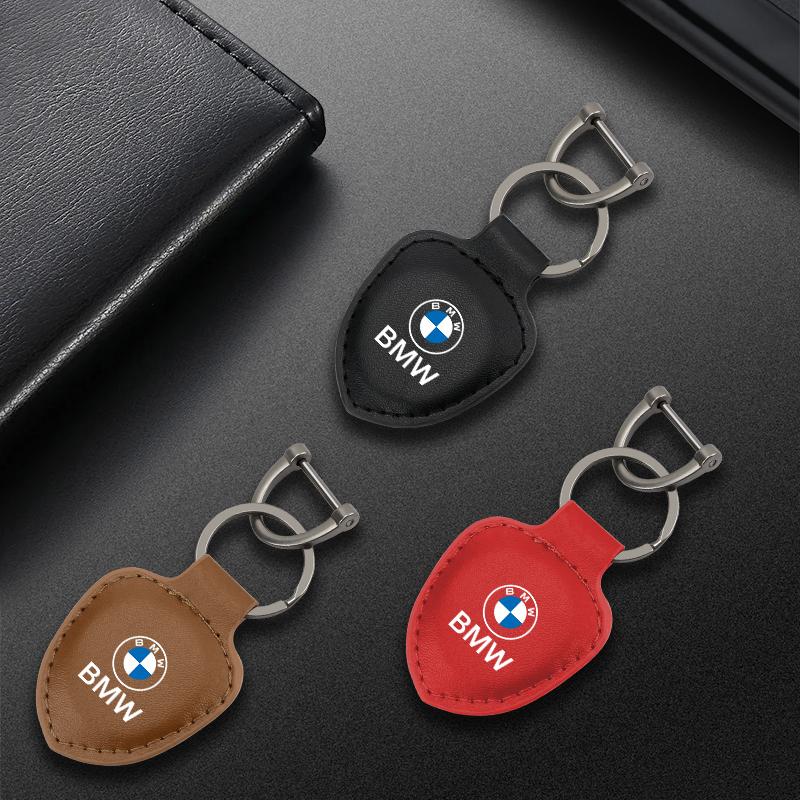 WKRA1 Car interior Logo Shield type Keychain Modeling Leather Key Ring For BMW M E90 E91 E92 E46 E60 E90 X1 X3 X5 E70 X5 1686