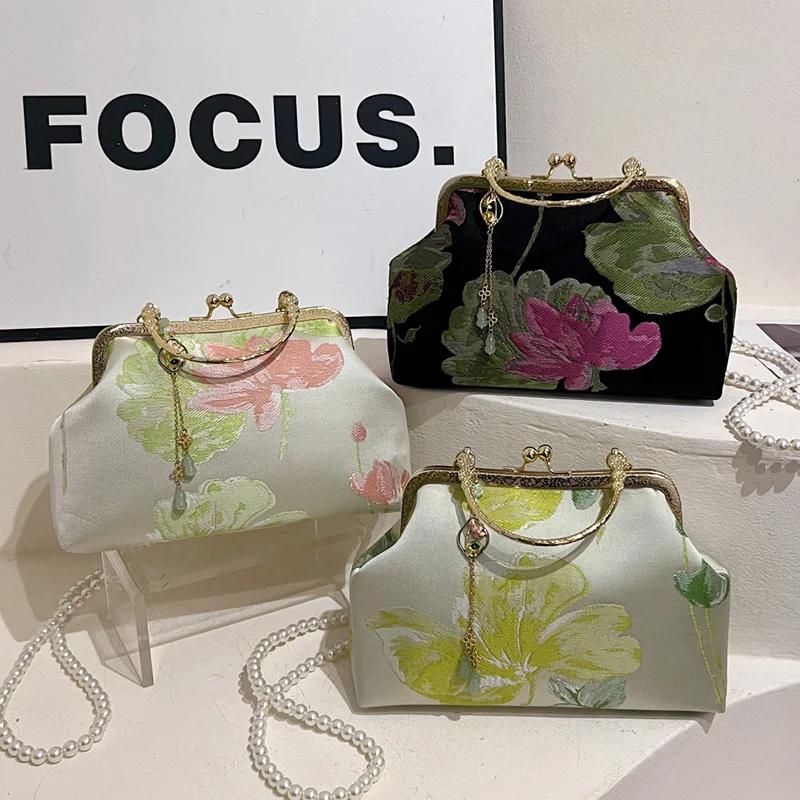 Tašky Pearl Flower Messenger pro ženy Střapcové výšivky Hedvábné tašky přes rameno Čínský styl Clip Shell Večerní Designér Luxusní Značka