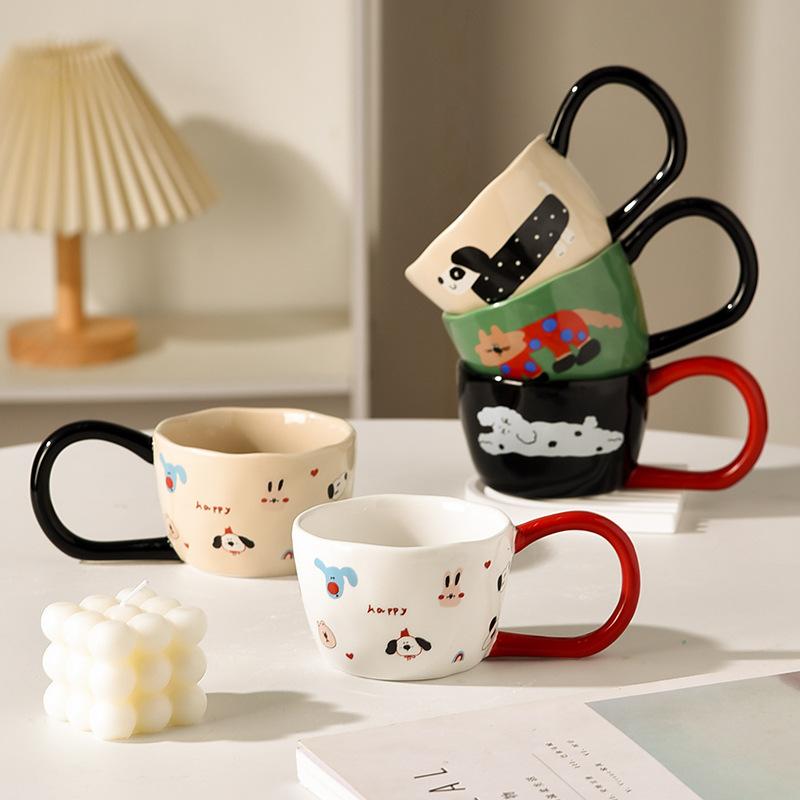 Kreativní kontrastní barva Velký ucho Domácí keramický hrnek Vysoce hodnotný hrnek Kreslený štěně Keramický hrnek Pár Hrnek na vodu