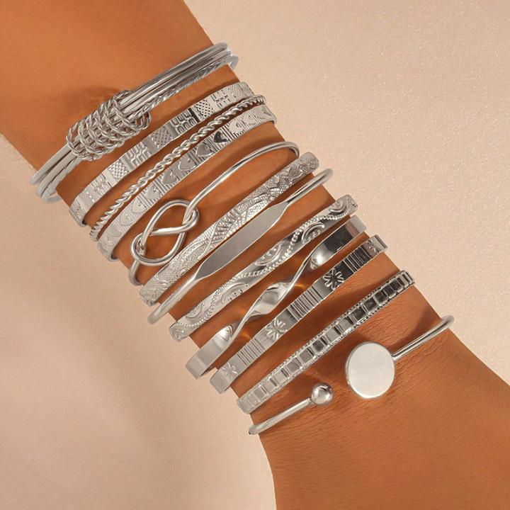 

Middle East hot-selling rhombus pattern exaggerated personality opening bracelet set retro metal women s jewelry