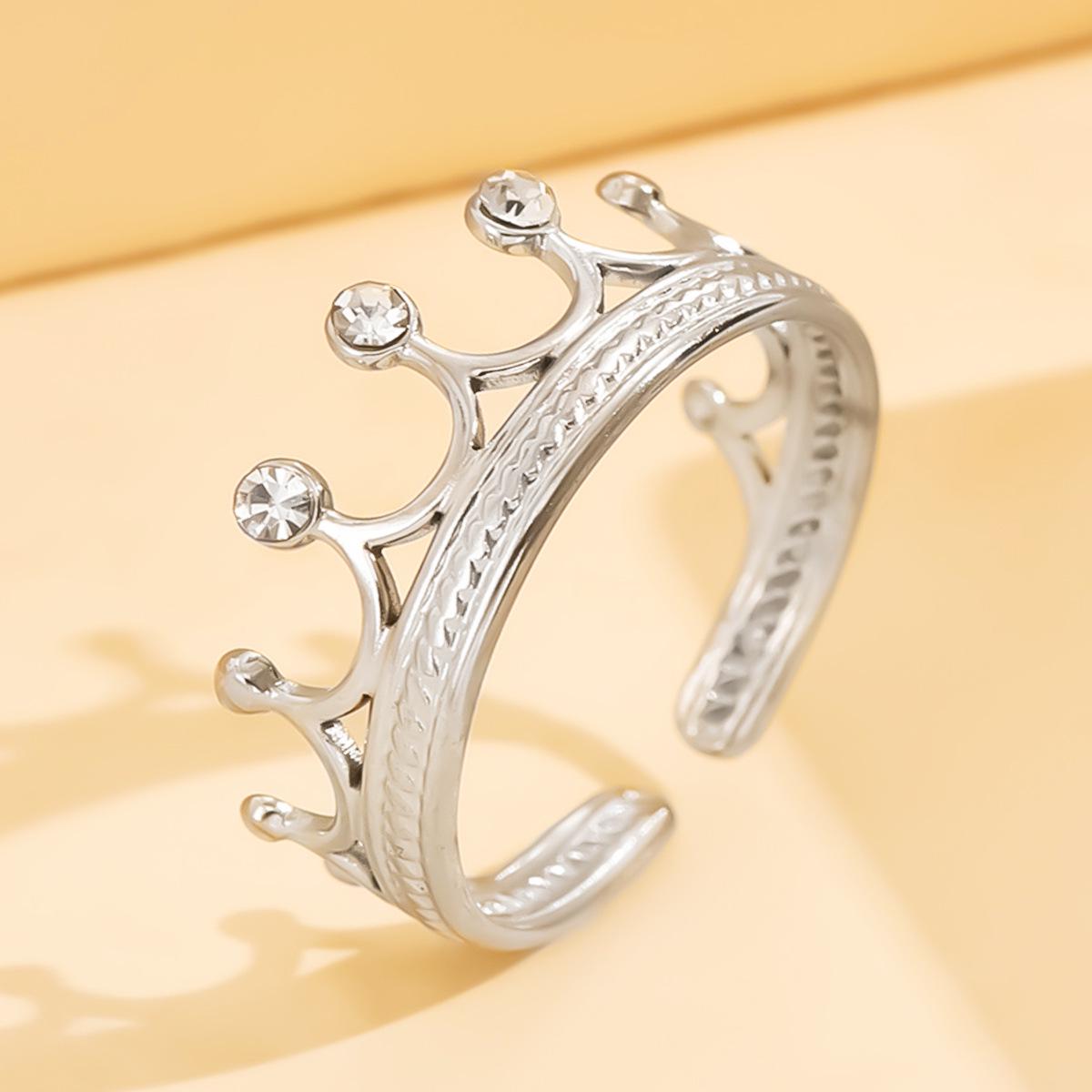 Retro Crown Rhinestone Open Stainless Steel Ring with 18K Gold Plating стали