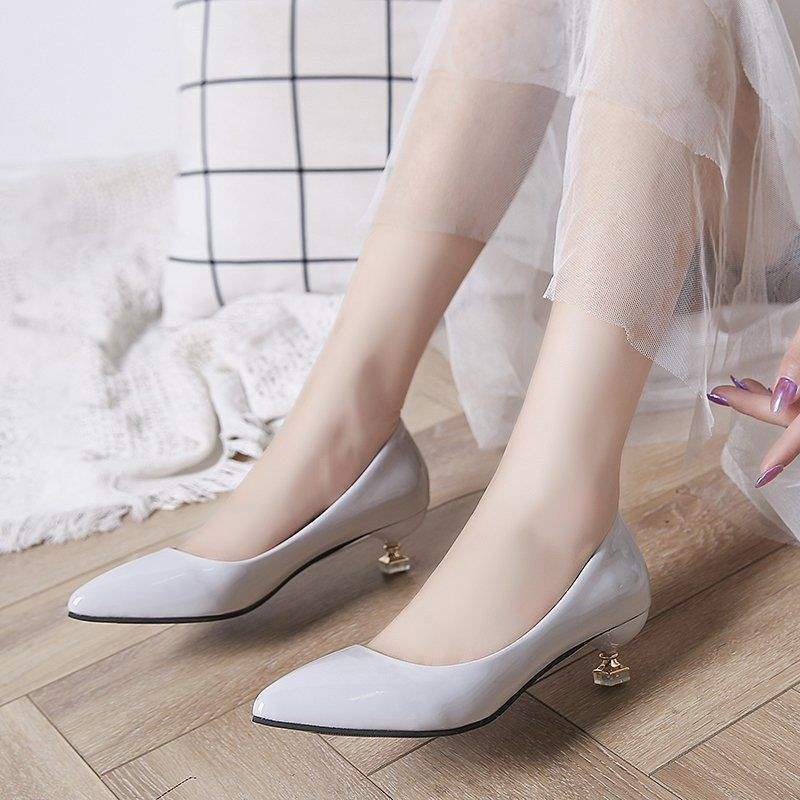 3Cm cat heel low heel spring and autumn thin heel bright leather single shoes pointed black candy color versatile simple comfortable work shoes