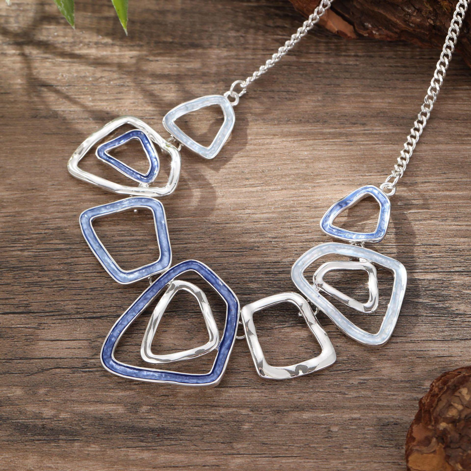 

Новое цветное масло, полая геометрическая квадратная подвеска, персонализированное женское преувеличенное квадратное ожерелье