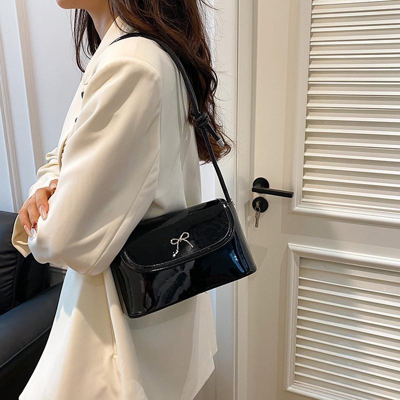 Chic Casual Korean Style Solid Color Small Handheld Shoulder Bag Ideal For Daily Outfits In Multiple Colors