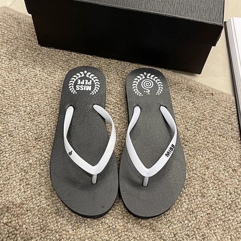 Simple flip-flops women's summer non-slip outer wear new cartoon flat-bottomed seaside beach cool slippers