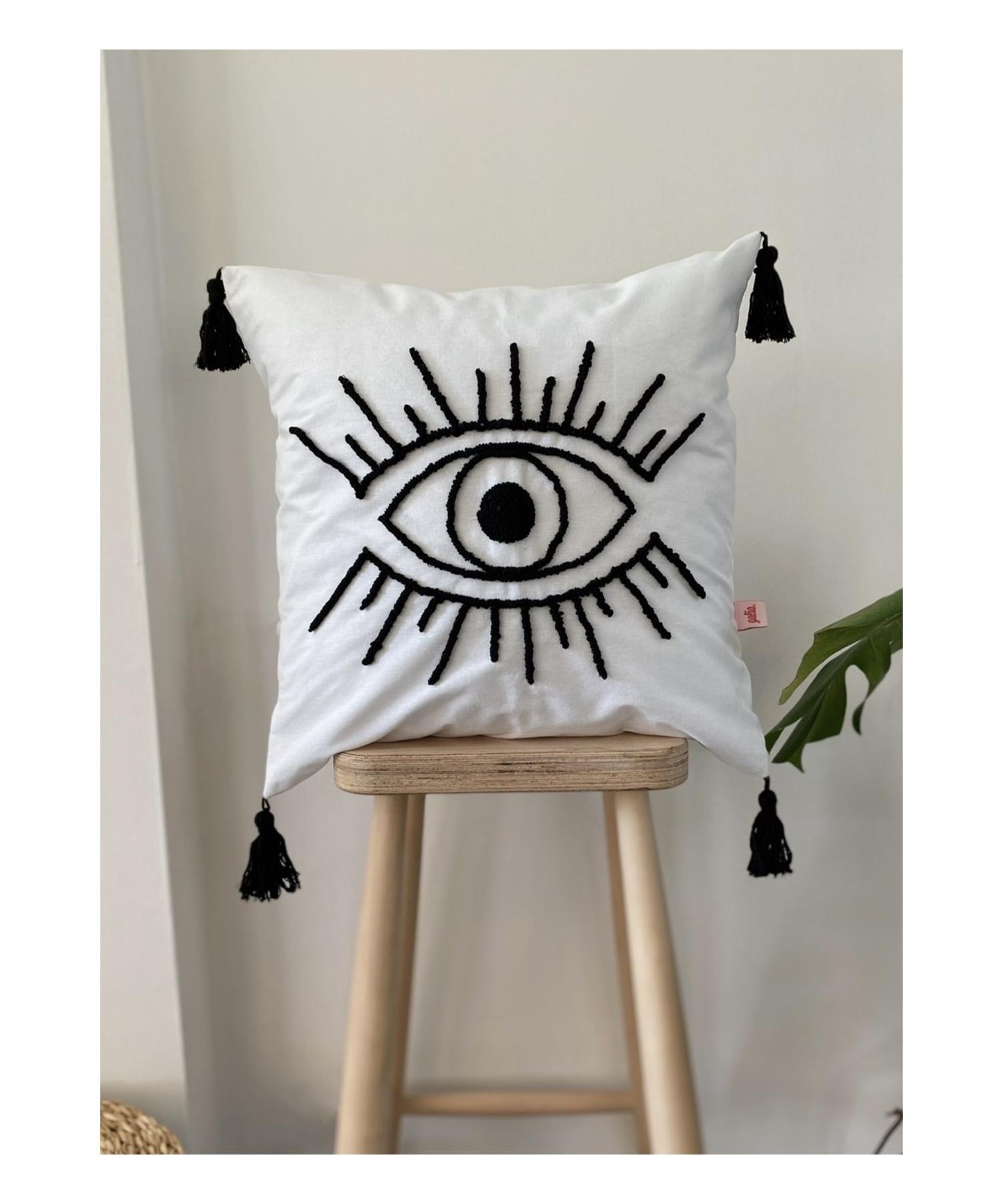 

Eye Shaped Punch Cushion Pillow Cover 45*45 Cm