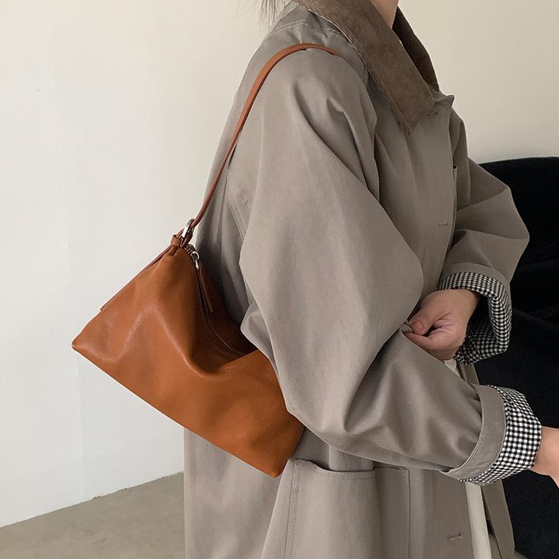 New Retro Cowhide Single Shoulder Underarm Women's Bag, Leather Casual Crossbody Bag, Large Capacity Commuter Women's Bag