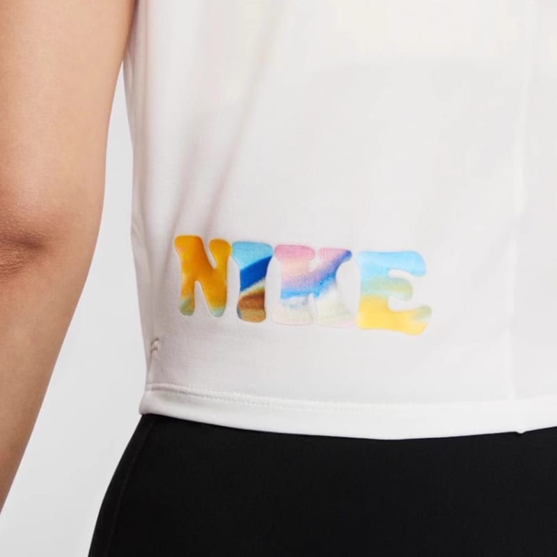 Nike One Luxe Dri-FIT Women's Quick-Drying Short-Sleeved Top White HF6182-133