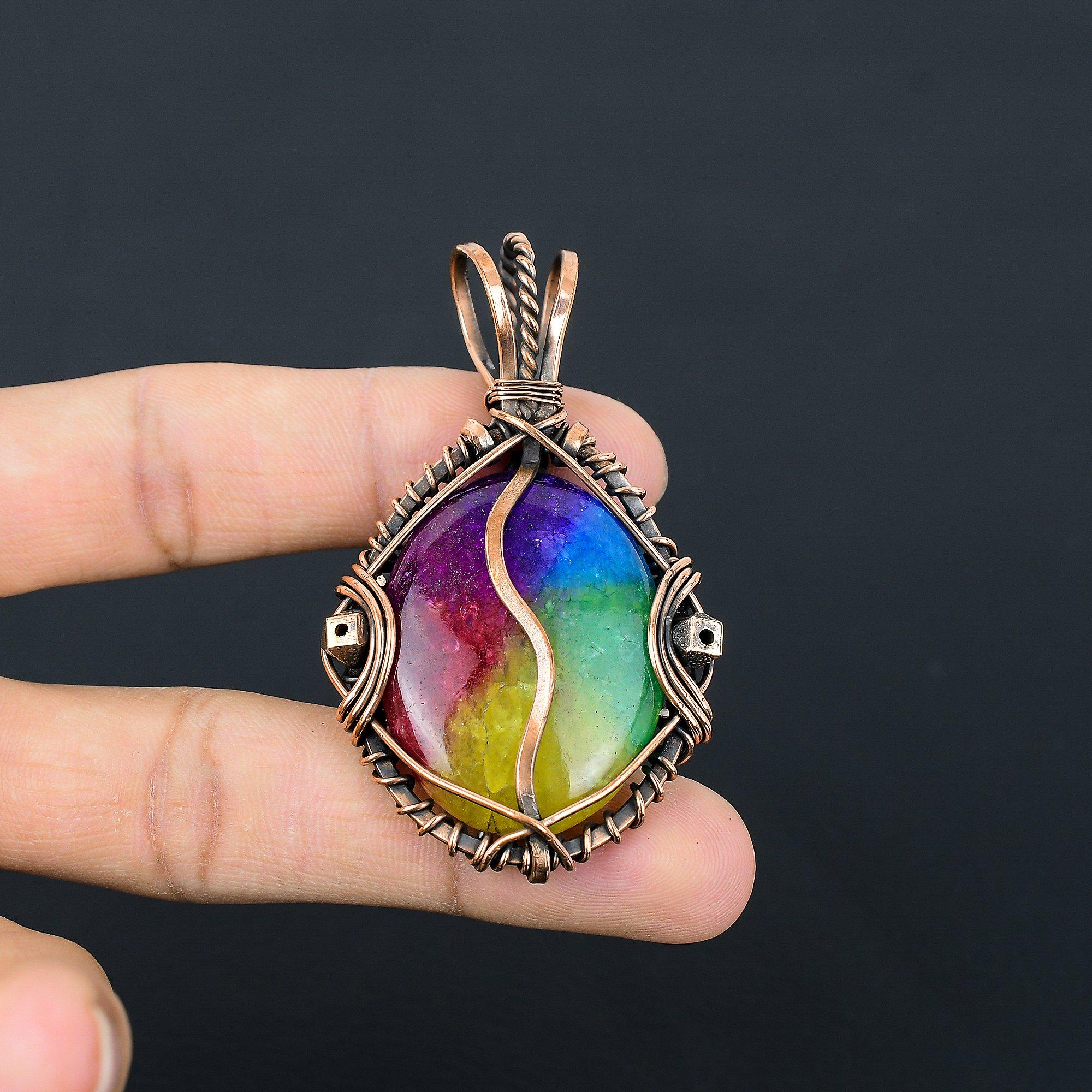 

Кулон из Радужного Солнечного Кварца, обернутый медной проволокой 999 пробы, Ювелирное изделие с подвеской из драгоценного камня ручной работы, Подарки для жены, Новая подвеска 2.55 Inches