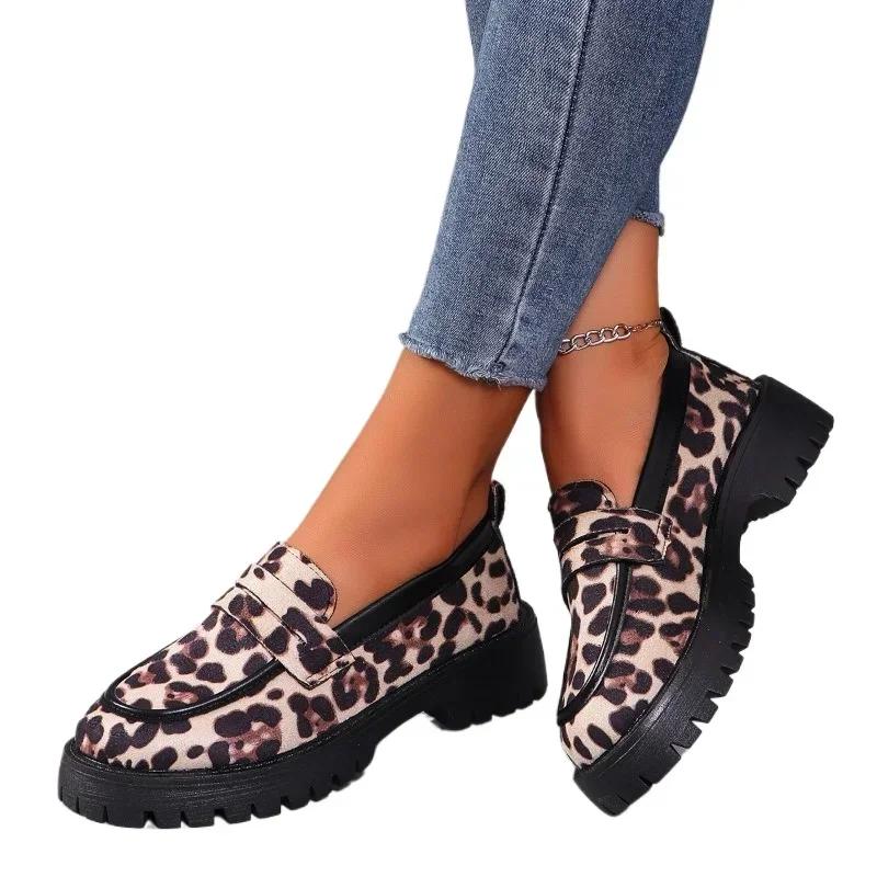 Mode Heißer Verkauf Damenschuhe 2024 Britischer Stil Damen Loafers Herbst Runde Zehenpartie Leopardenmuster Gemischte Farben Plateau Klobige Absätze Schuhe