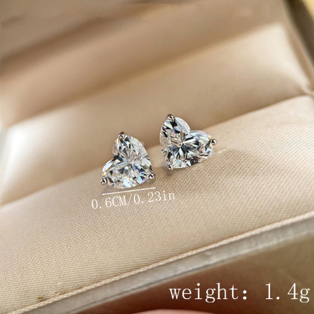 Fashion Exquisite Shining Mini Heart-shaped Zircon Stud Earrings for Women Stainless Steel Piercing Jewelry Accessories Gifts