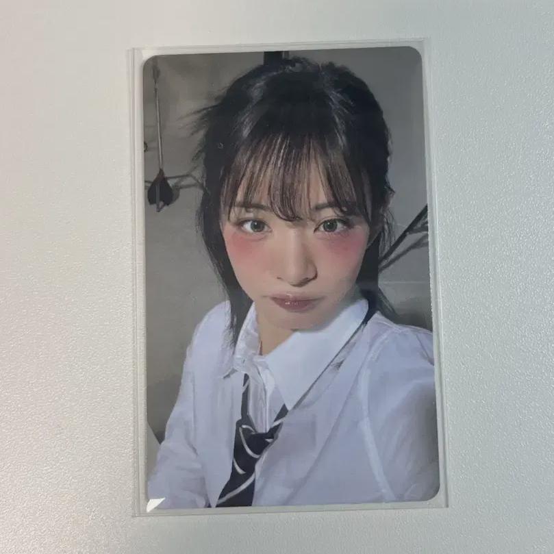 

Fromis9 Чэён Фотокарточка Momentica